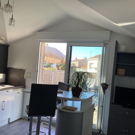 דירות לה רושל Chaleureux T2 30 M2 Et Sa Terrasse Bois 18 M2 מראה חיצוני תמונה